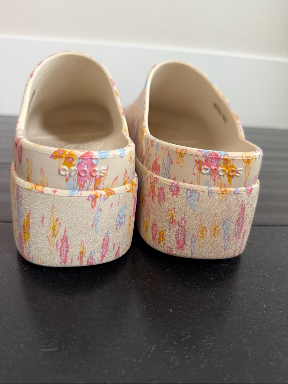 NWOT CROCS Dylan Platform Clogs - Cream Floral Print - Picture 6 of 8